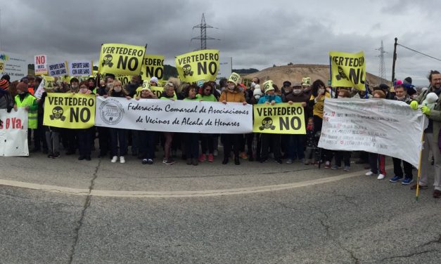 Las asociaciones vecinales de Alcalá califican de injusto que Vallecas deba acoger los residuos de su vertedero
