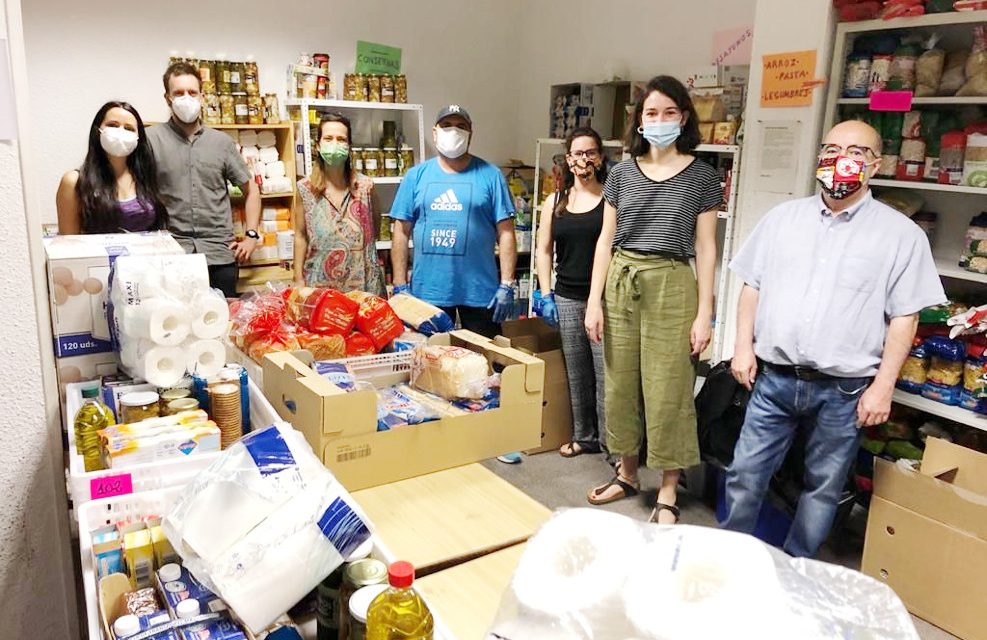 Las redes vecinales distribuyen alimentos a más de 50.000 personas en toda la región
