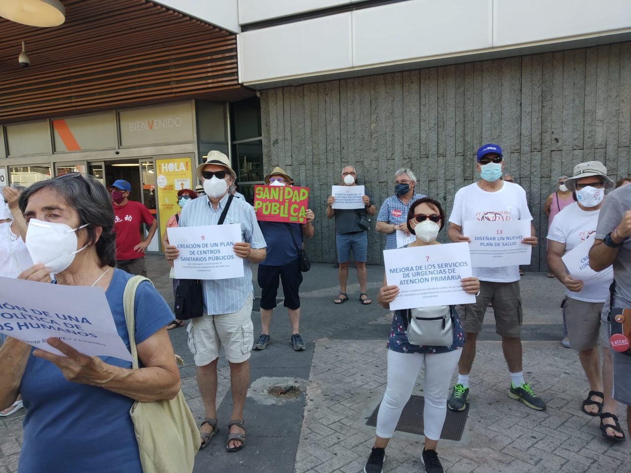 No rotundo a los ineficaces confinamientos selectivos anunciados por Ayuso, que castigan a los barrios más humildes