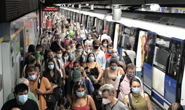 Las asociaciones vecinales de Villaverde, Usera, Vallecas y Carabanchel se alzan contra la propuesta de confinamientos selectivos