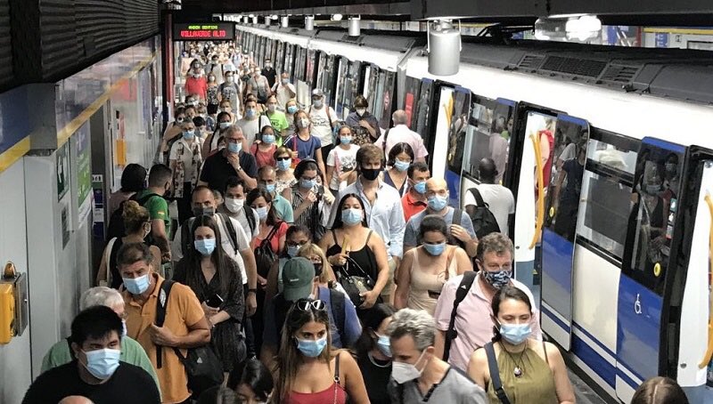 Las asociaciones vecinales de Villaverde, Usera, Vallecas y Carabanchel se alzan contra la propuesta de confinamientos selectivos