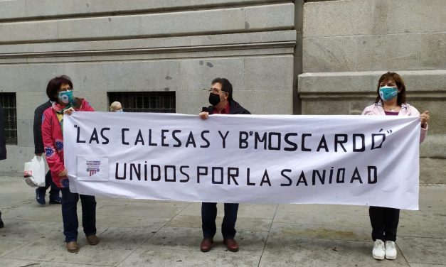 Medio kilómetro de pancartas en defensa de la sanidad pública