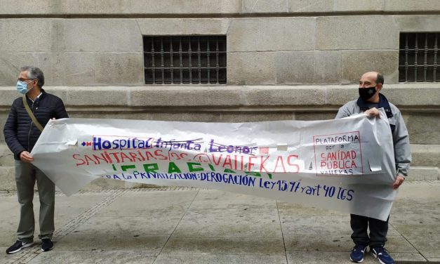 Medio kilómetro de pancartas en defensa de la sanidad pública