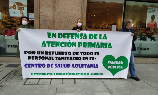 Medio kilómetro de pancartas en defensa de la sanidad pública