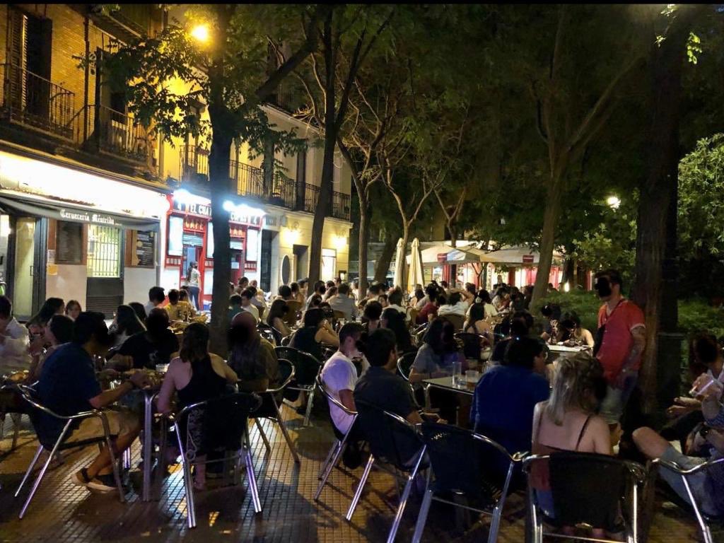 La FRAVM pide acabar con el uso abusivo de las “declaraciones responsables” en las actividades de restauración y ocio