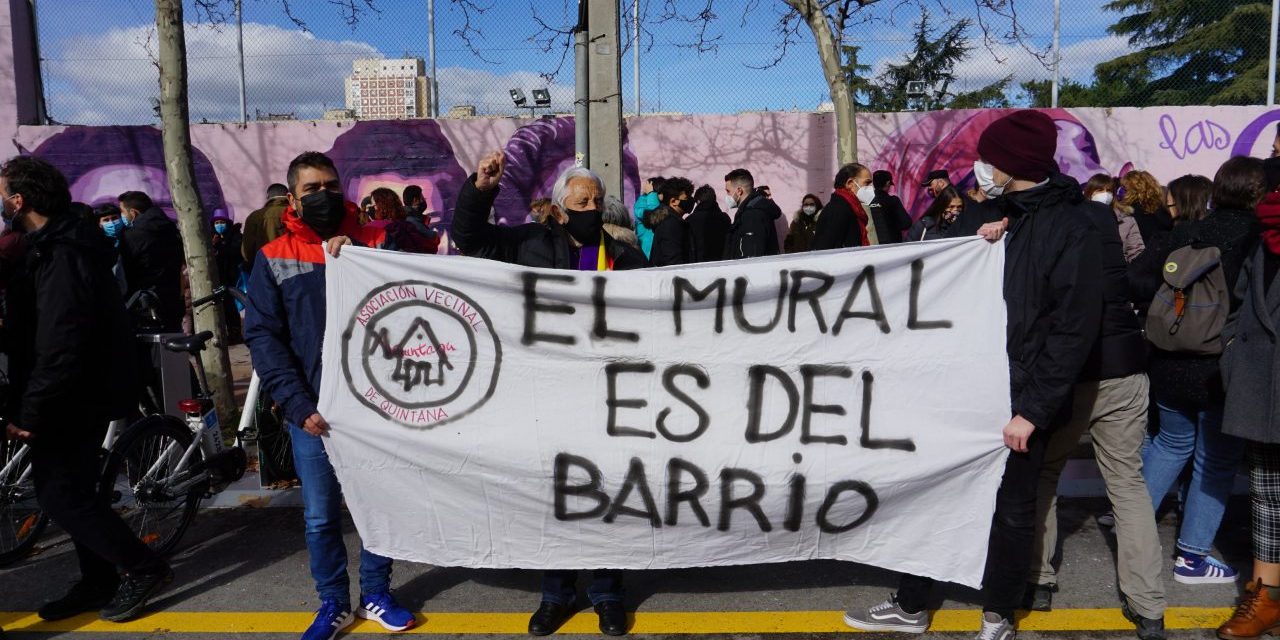 #ElMuralSeQueda : contundente movilización vecinal en Ciudad Lineal para frenar la destrucción de un mural feminista