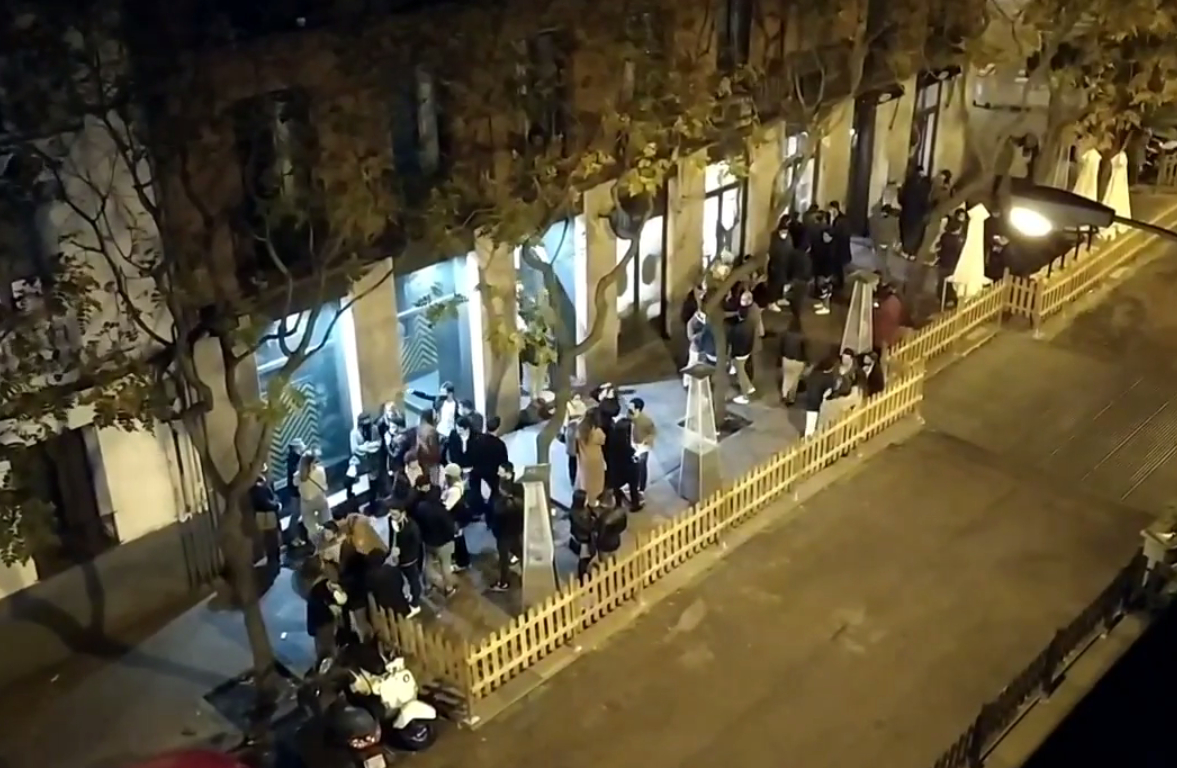 Concentración de terrazas en la calle Ponzano