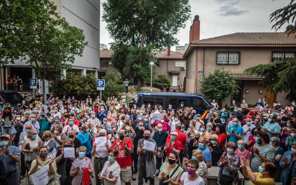 Las asociaciones vecinales se levantan contra la propuesta de cierre de centros de salud
