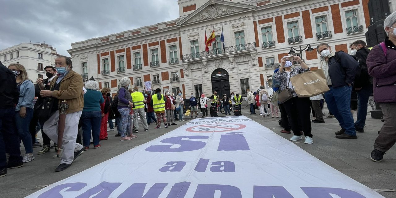 El domingo 20 vuelve la Marea Blanca con una manifestación contra la Ley Ómnibus
