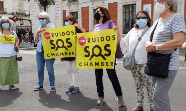 La inacción del Ayuntamiento ante el ruido de los bares en Chamberí llega a la Comisión Europea