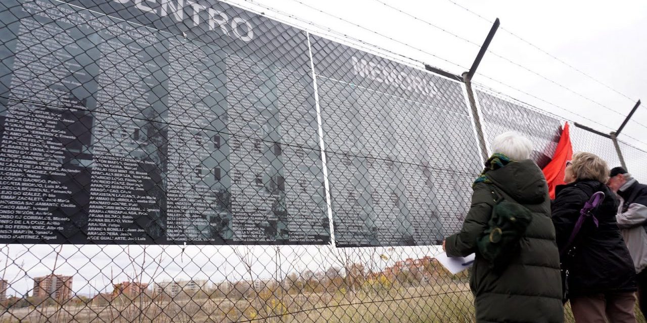 Una acampada para demandar la construcción de un Centro de Memoria en los terrenos del penal de Carabanchel