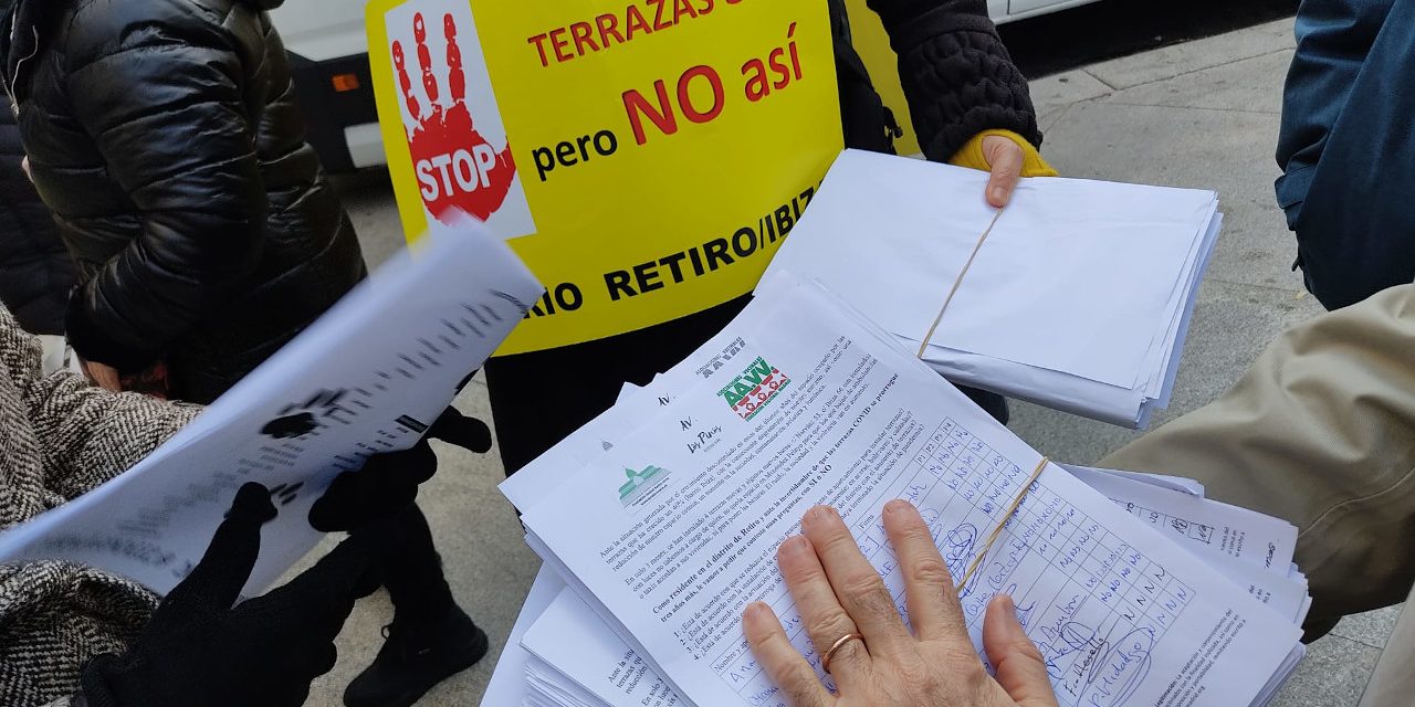 Las asociaciones vecinales piden ante el Ayuntamiento que no se prorroguen las terrazas covid