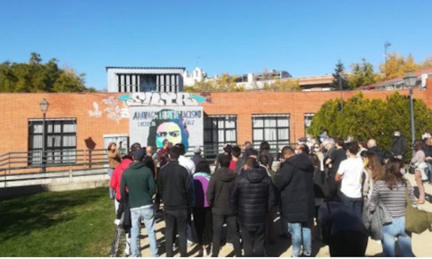 La Asociación Vecinal de Aravaca Osa Mayor teme que el mural de Lucrecia Pérez, primera víctima de un asesinato racista reconocido en España, esté en peligro de desaparecer