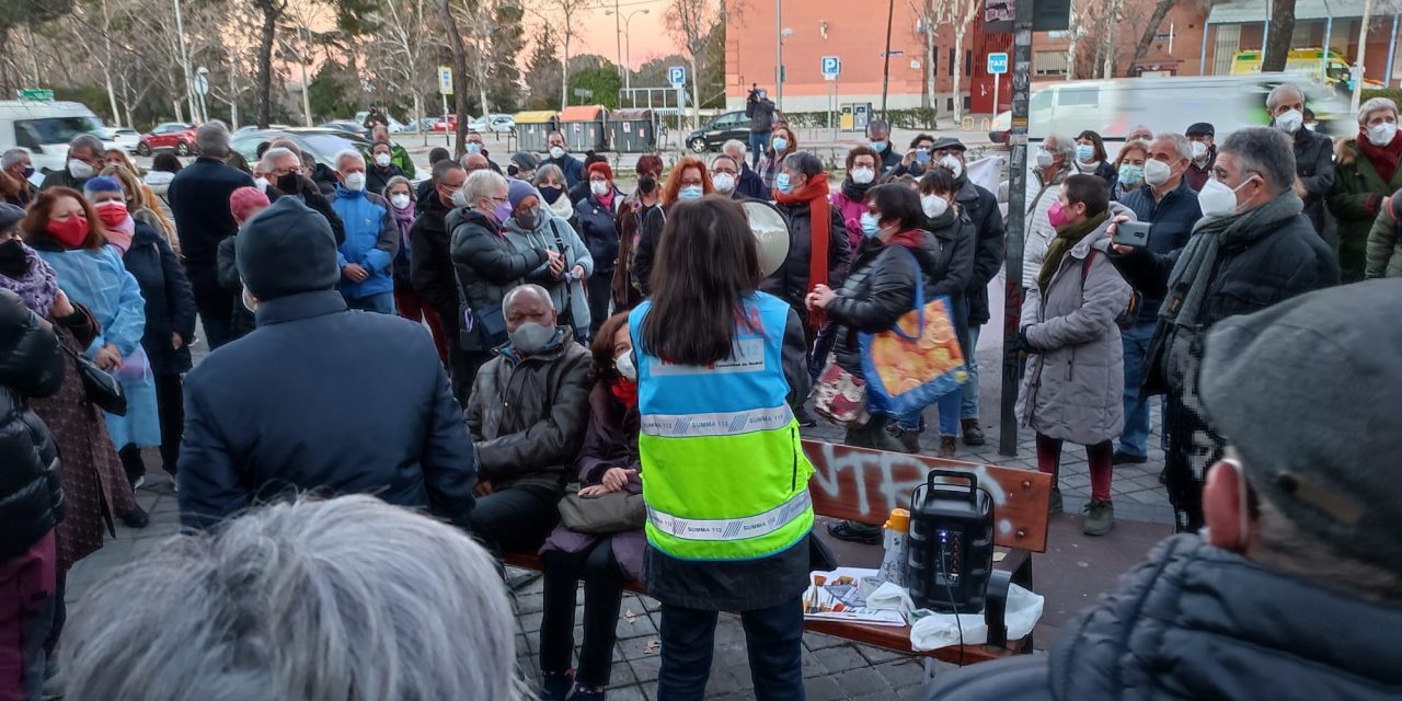 Galería de imágenes de una semana de concentraciones por la reapertura de las Urgencias de Atención Primaria