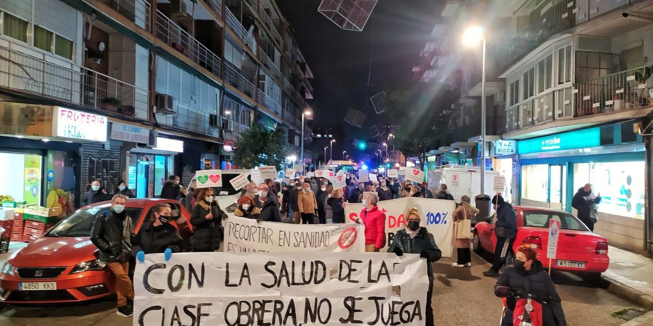 Galería de imágenes de una semana de concentraciones por la reapertura de las Urgencias de Atención Primaria