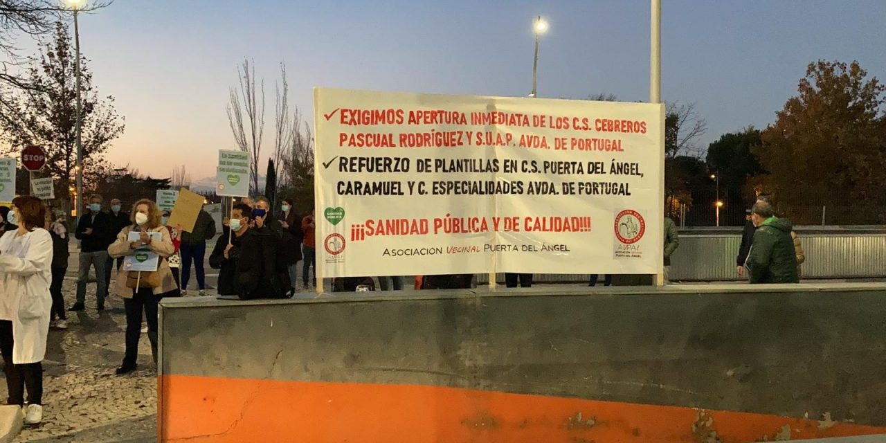 Galería de imágenes de una semana de concentraciones por la reapertura de las Urgencias de Atención Primaria