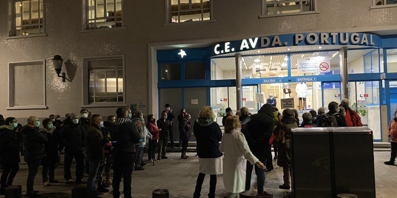 Galería de imágenes de una semana de concentraciones por la reapertura de las Urgencias de Atención Primaria
