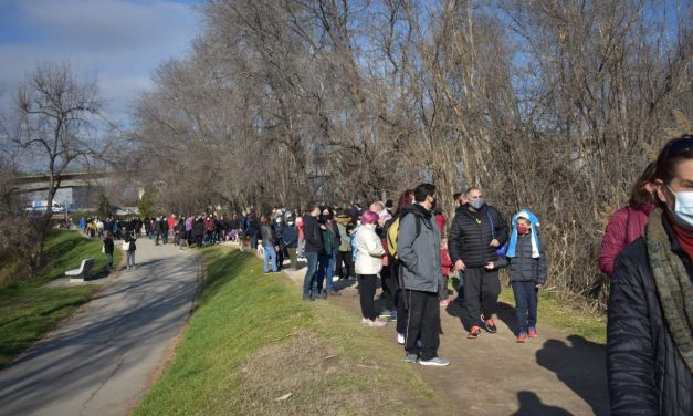 Varios cientos de personas dan vida a las marchas por la recuperación del Manzanares Sur