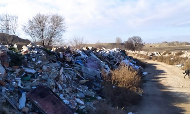 Varios cientos de personas dan vida a las marchas por la recuperación del Manzanares Sur