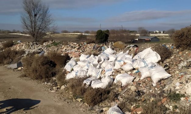 Varios cientos de personas dan vida a las marchas por la recuperación del Manzanares Sur