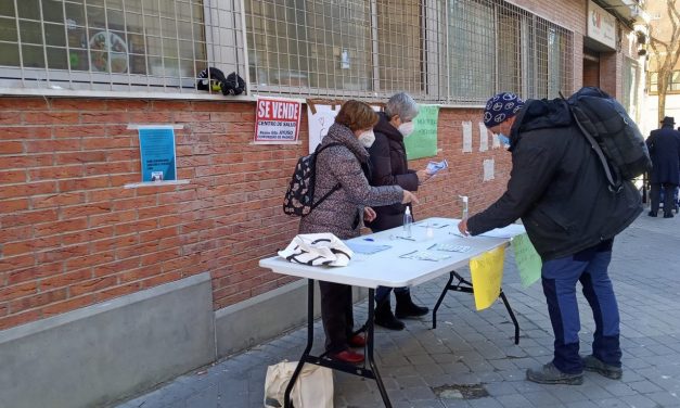 Llegan a la Asamblea decenas de miles de firmas que piden la reapertura de los SUAP y una mejora de la calidad asistencial