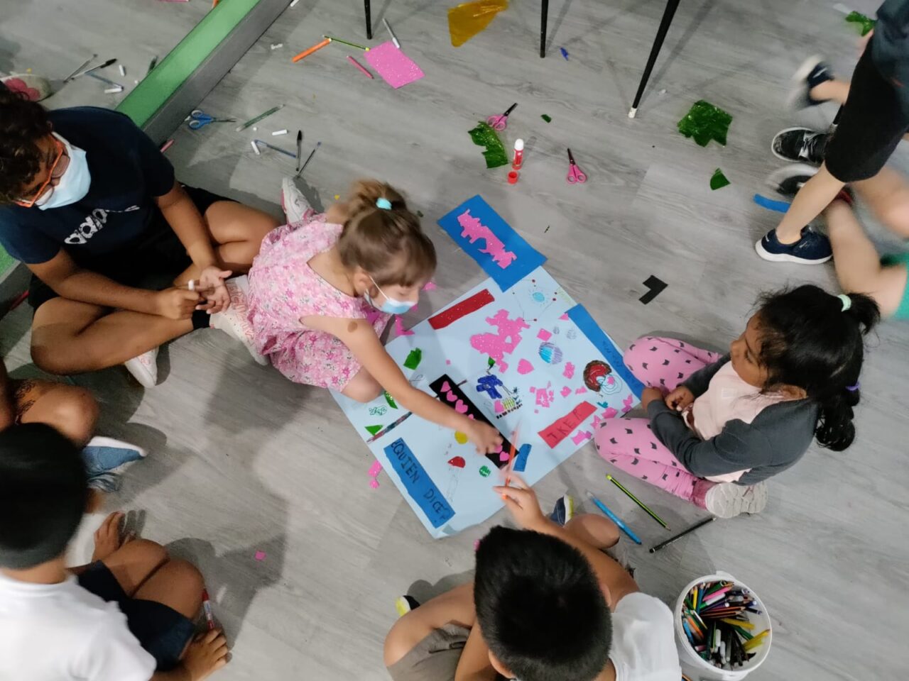 Arrancan los Campamentos Urbanos de los Planes lntegrales de Barrio para ofrecer un ocio saludable y apoyar la conciliación familiar en zonas vulnerables de Madrid