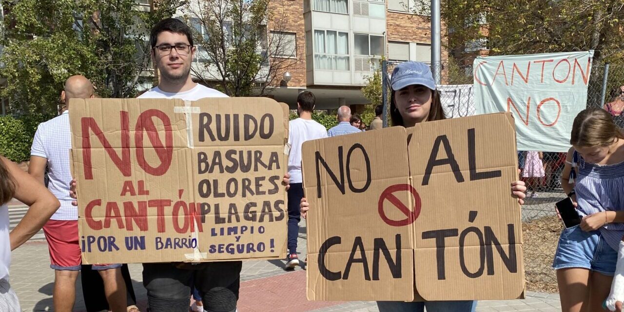 El vecindario del PAU de Carabanchel rechaza la instalación de un cantón de limpieza a escasos metros de sus viviendas