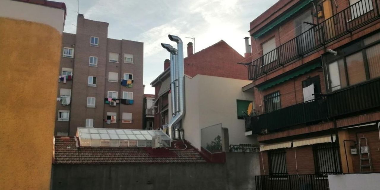 La FRAVM denuncia ante el Ayuntamiento las irregularidades de las cocinas fantasma de Santa Valentina y Morando