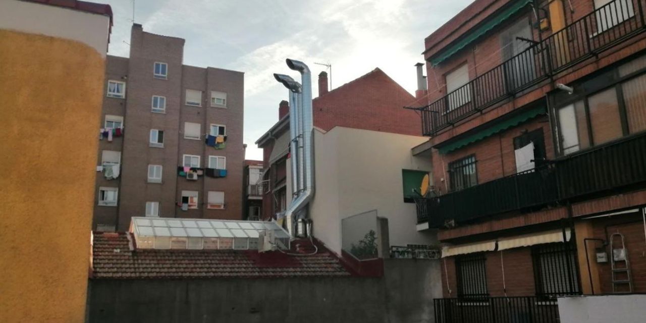La FRAVM denuncia ante el Ayuntamiento las irregularidades de las cocinas fantasma de Santa Valentina y Morando