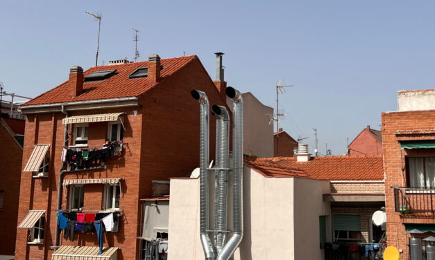 Continúa la pesadilla de la vecindad afectada por las cocinas fantasma de Dani García, que acumula nuevas irregularidades