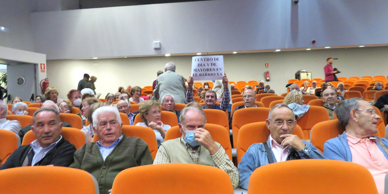 15 años después de que el PP lo prometiera, el barrio más poblado de San Blas-Canillejas continúa sin centro de mayores