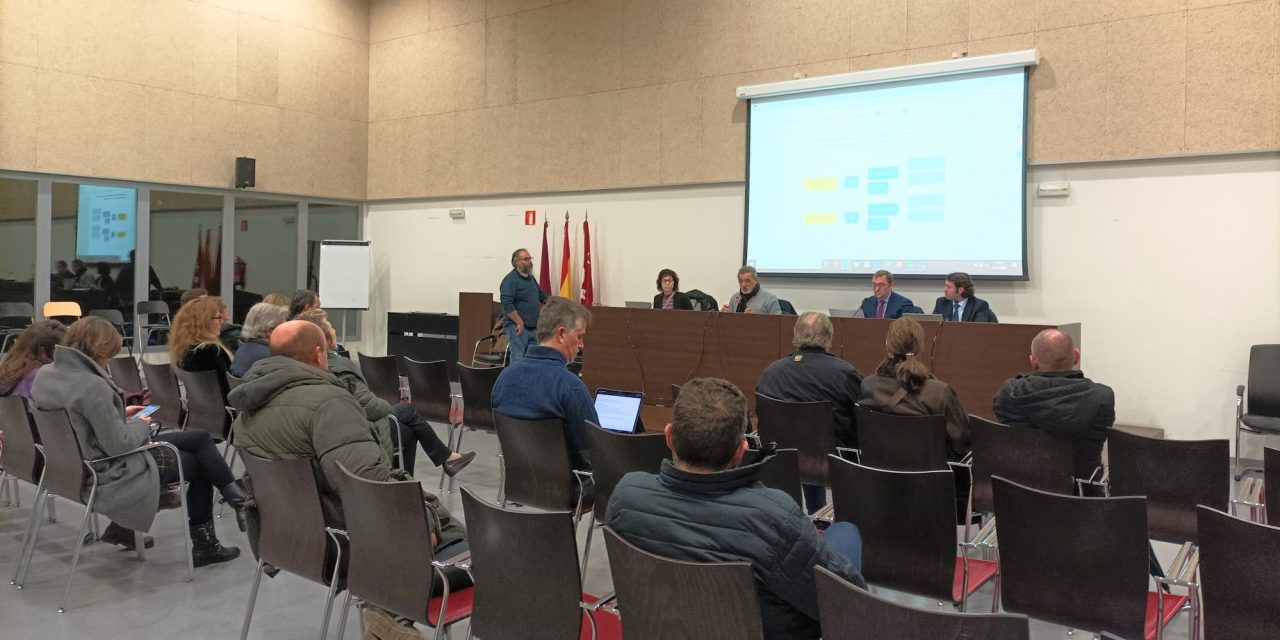 Debate sobre participación ciudadana con las candidaturas a alcaldía de Madrid