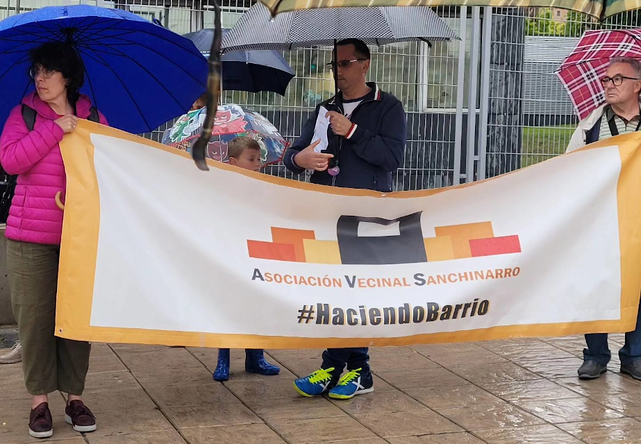 Tercera concentración en Sanchinarro (Hortaleza) contra las consecuencias negativas del Bus Rapid