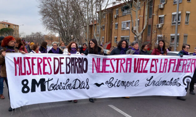 La red de Mujeres Vecinales se suma a la denuncia de los pactos que niegan la violencia machista y los derechos de las mujeres