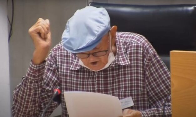 Concentración por la lamentable situación de los usuarios de la residencia Moscatelares de San Sebastián de los Reyes