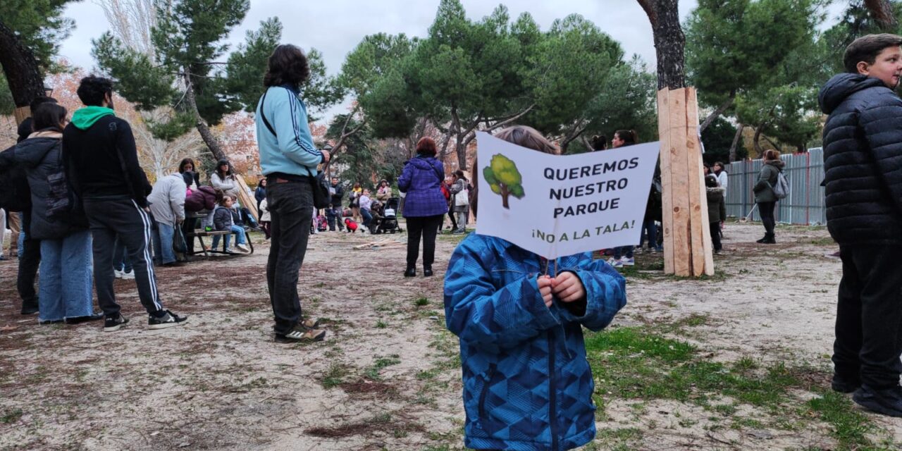 Asamblea informativa sobre el impacto de la tuneladora en el colegio público Perú y en el parque de Comillas