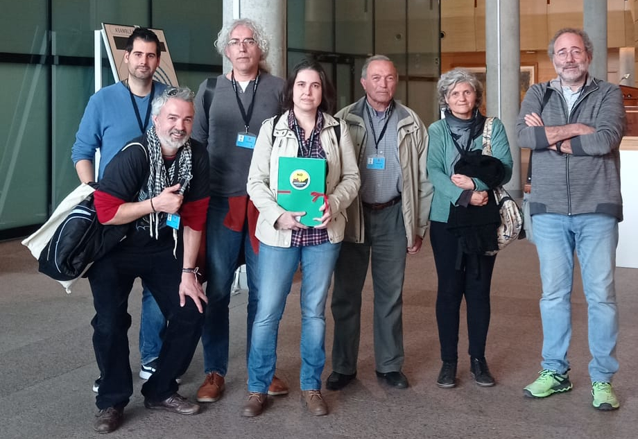 Casi 5.000 firmas contra la ampliación del macro vertedero de Pinto/Getafe y el enterramiento de la basura