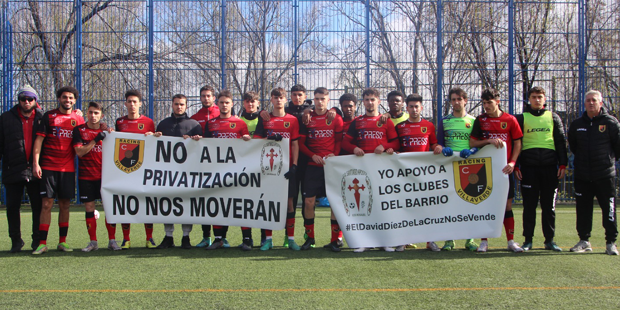 Más de 300 familias de los clubes Racing Villaverde y Santiago Apóstol acudirán al pleno de la Junta Municipal para pedir al concejal un nuevo acuerdo