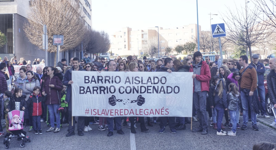 Tras el accidente mortal del sábado, la AV Miguel Hernández de Leganés exige soluciones inminentes a los problemas de seguridad de la M-406