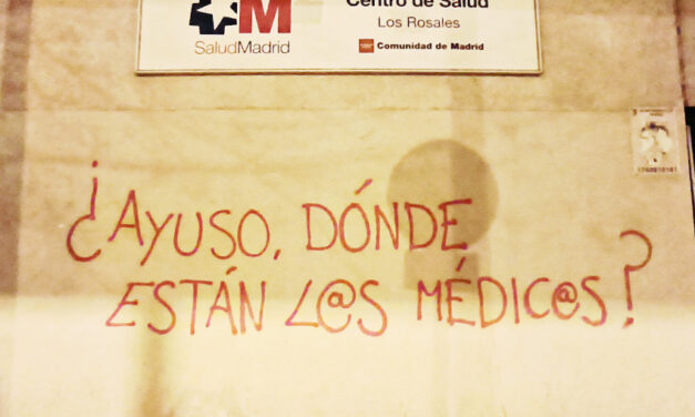 Manifestación hasta la Consejería de Sanidad para protestar por la crítica situación del Centro de Salud Los Rosales de Villaverde