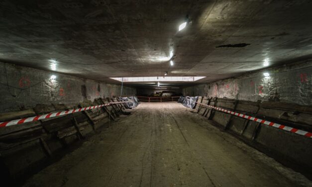 Asociaciones de Arganzuela denuncian la hipocresía de la Comunidad de Madrid con los restos del Real Canal del Manzanares aparecidos en las obras de la línea 11 en Madrid Río
