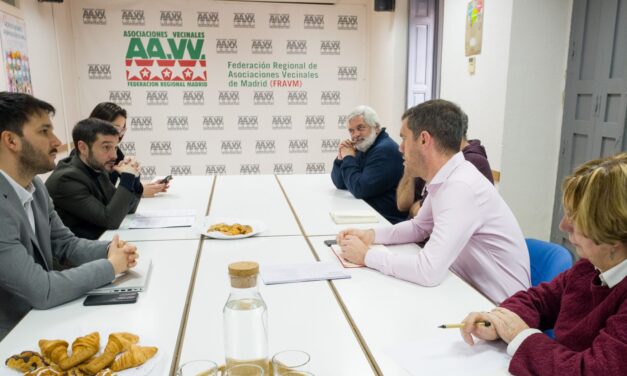 La FRAVM se reúne con el ministro Bustinduy el día en que entra en vigor la modificación legislativa que da más poder a las comunidades frente los pisos turísticos