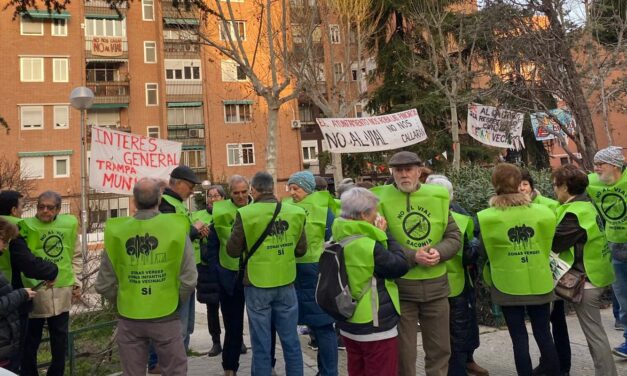 Nueva manifestación por las calles de Saconia (Moncloa-Aravaca) contra el vial de San Gerardo, 11