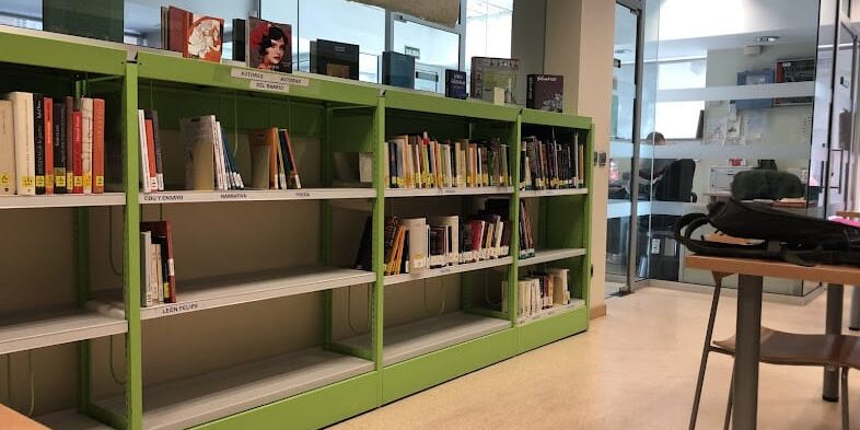 ¿Te imaginas una biblioteca sin libros?