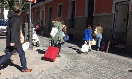 Ley de Turismo: pedimos incluir la obligación de presentar la licencia municipal y el acuerdo de la comunidad de propietarios para poder registrar una vivienda turística