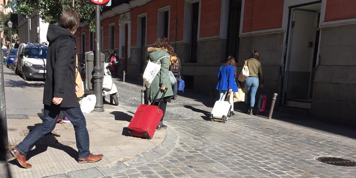 Ley de Turismo: pedimos incluir la obligación de presentar la licencia municipal y el acuerdo de la comunidad de propietarios para poder registrar una vivienda turística