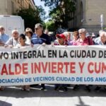 La vecindad de Ciudad de los Ángeles (Villaverde) se manifiesta para exigir la construcción de su prometido polideportivo