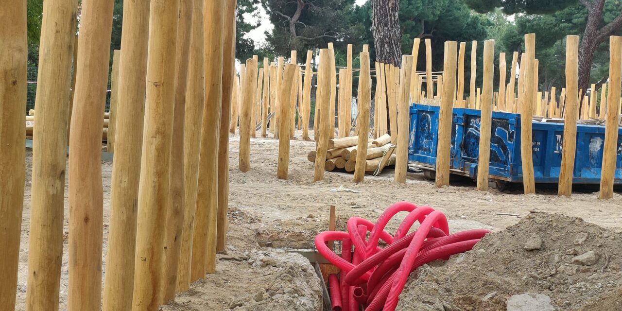 Quinta concentración para salvar la Dehesa de la Villa de hormigón y palitroques