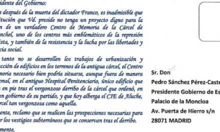 500 tarjetas para reclamar un centro de memoria de la cárcel de Carabanchel llegan a Moncloa 