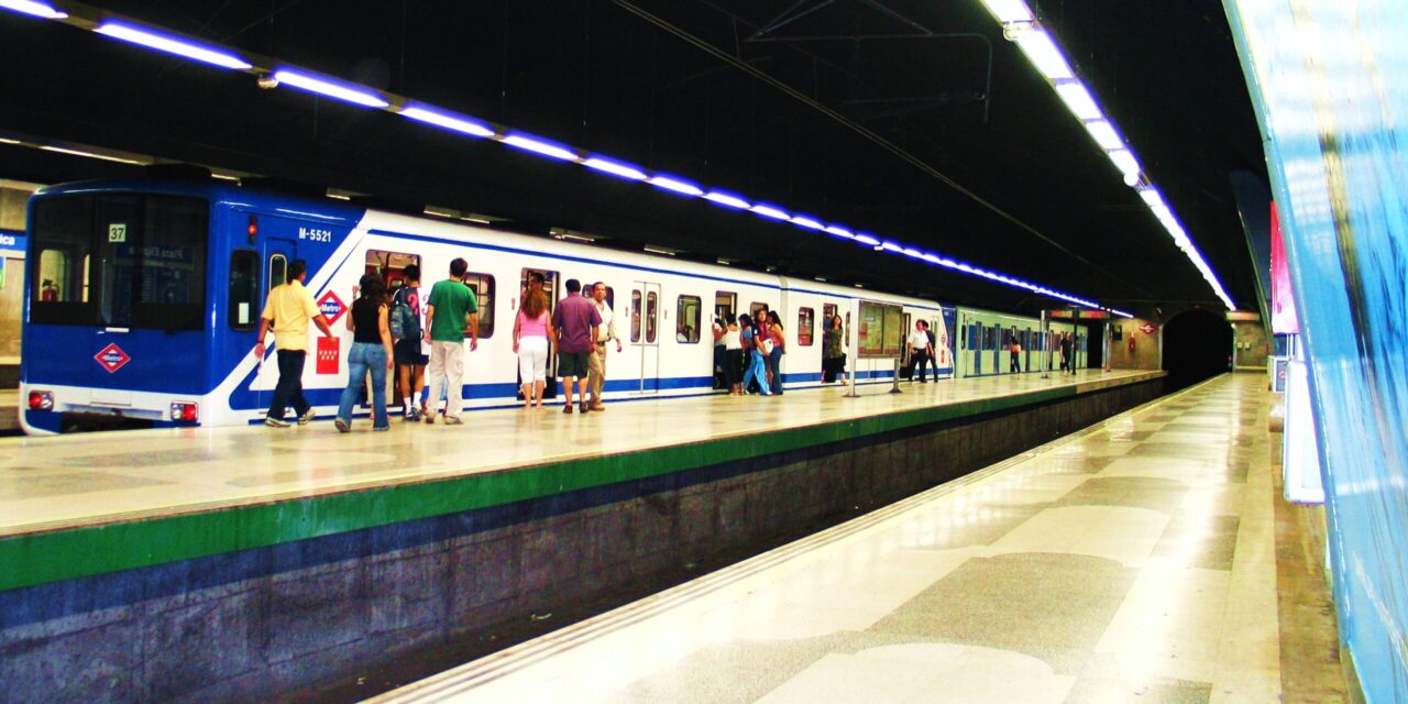 La FRAVM propone tres nuevas lanzaderas para mitigar los efectos del corte de la Línea 6 de Metro